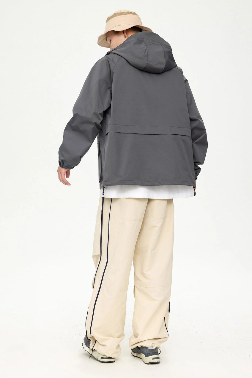 CHAQUETA IMPERMEABLE GRAY