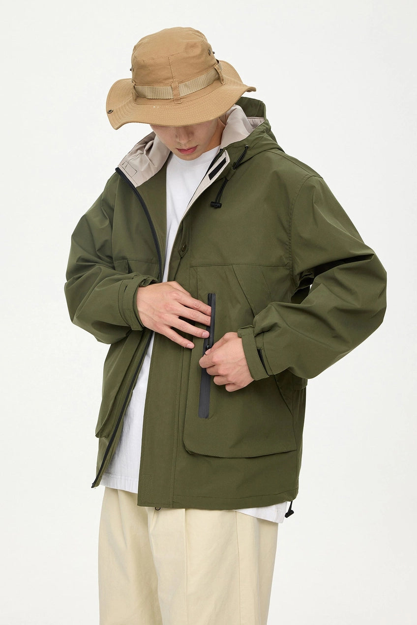 CHAQUETA IMPERMEABLE OLIVE