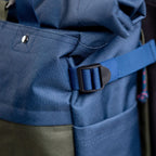 MOCHILA ENROLLABLE DE POLIÉSTER 100% RECICLADO 30L