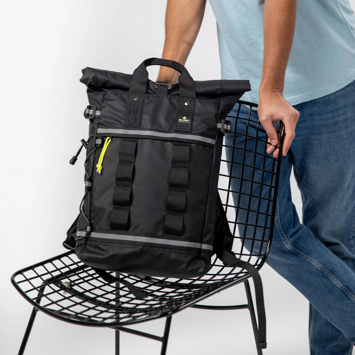 MOCHILA IMPERMEABLE CON TAPA ENRROLLABLE 30L