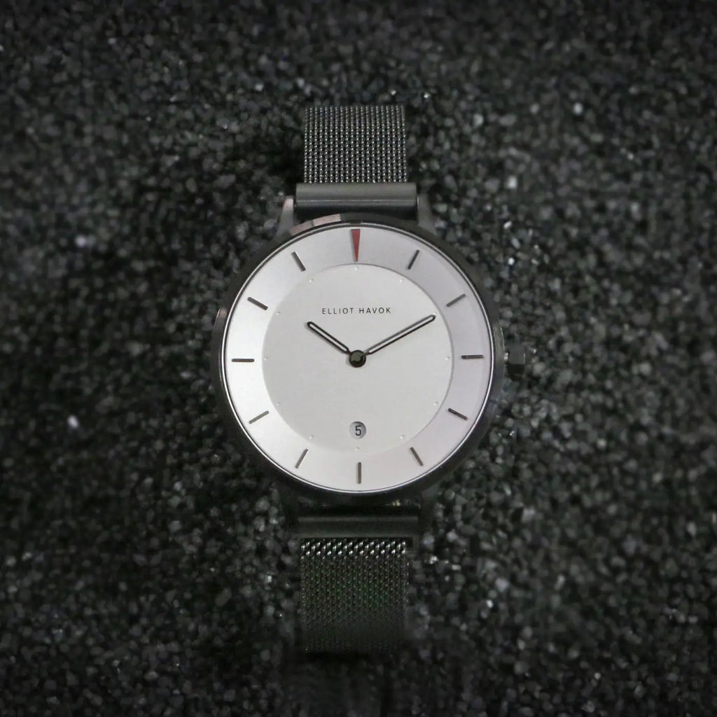 RELOJ PIANO NEGRO MALLA MINIMALISTA 38mm