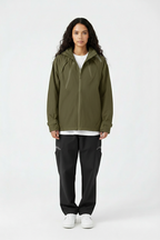 Imagen 1 - Pose frontal verde oliva