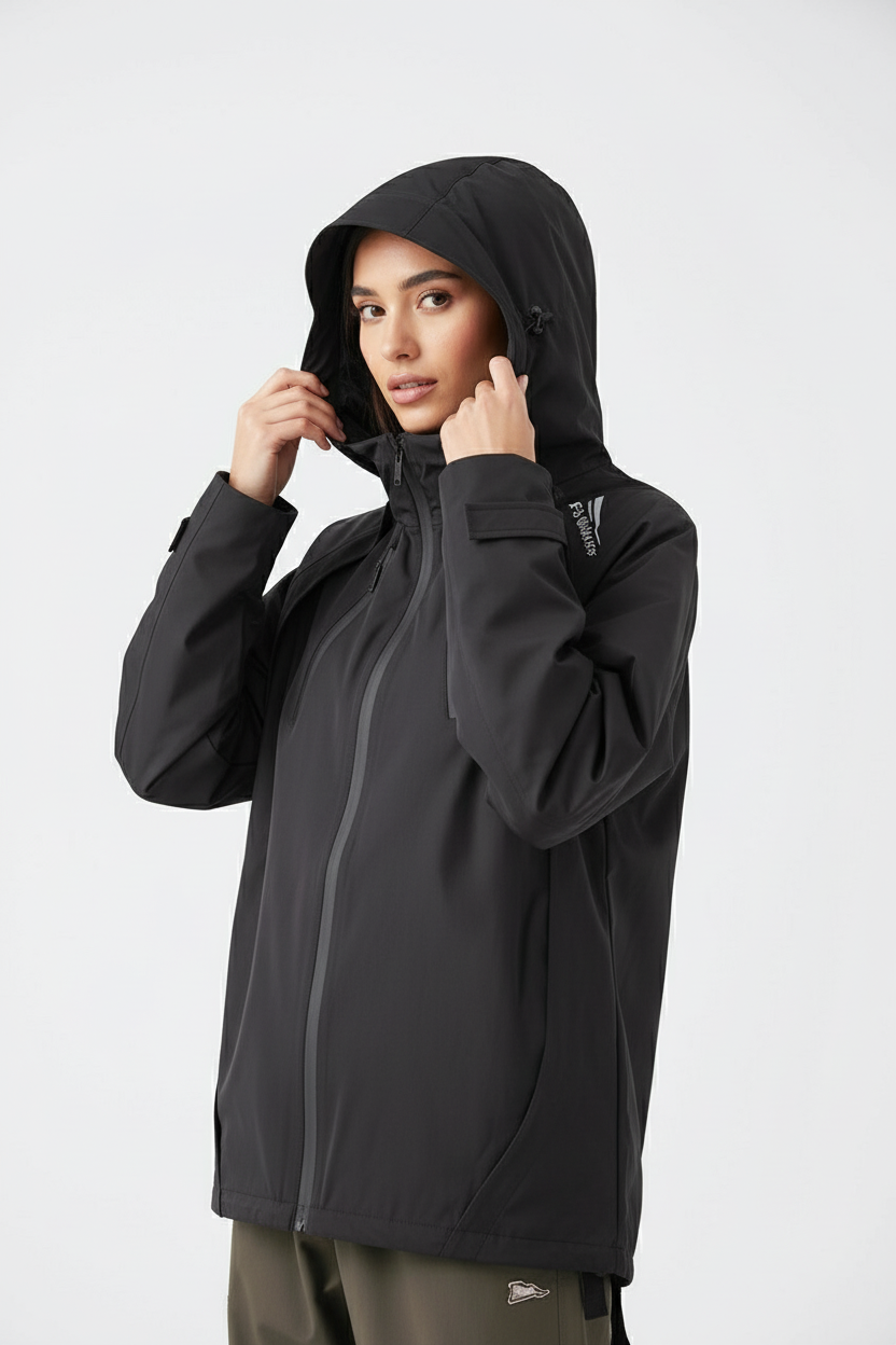 Imagen 4 - Con capucha puesta negra