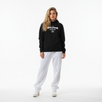 Modelo femenina con sudadera Wolfran