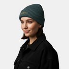 Modelo femenino ángulo frontal-lateral