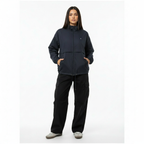 Modelo femenino - Pose relajada navy