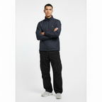 Modelo masculino - Pose relajada navy