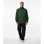 Modelo masculino - Vista frontal verde